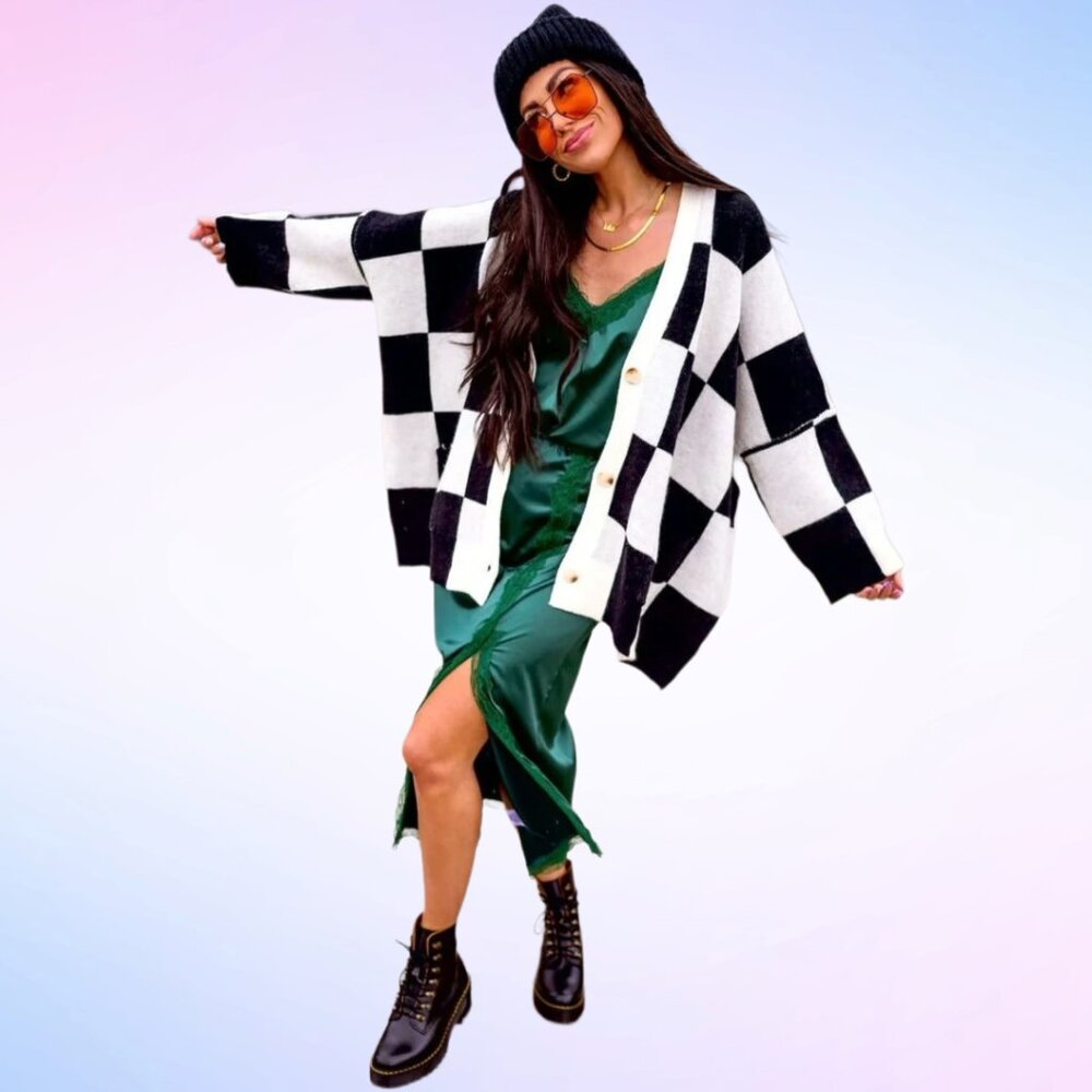 NWT EMY AVE (NOW BURNT TOAST) OVERSIZED CHECKERBOARD CARDIGAN
